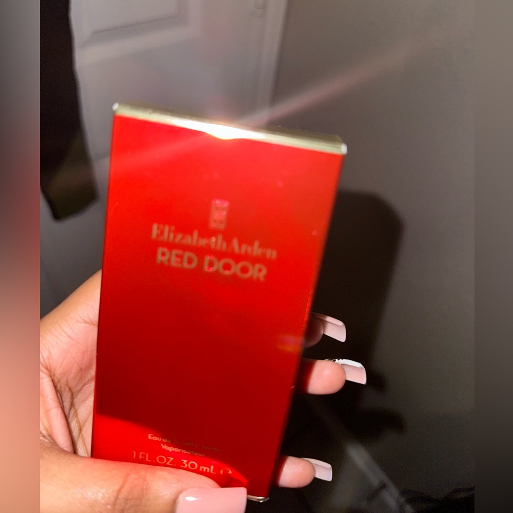 Elizabeth Arden-Red Door perfume(not used)